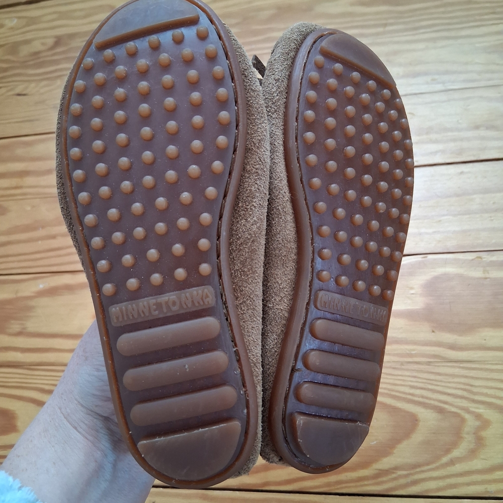 Minnetonka Brown Suede Moccasins with Fringe - Picture 5 of 5